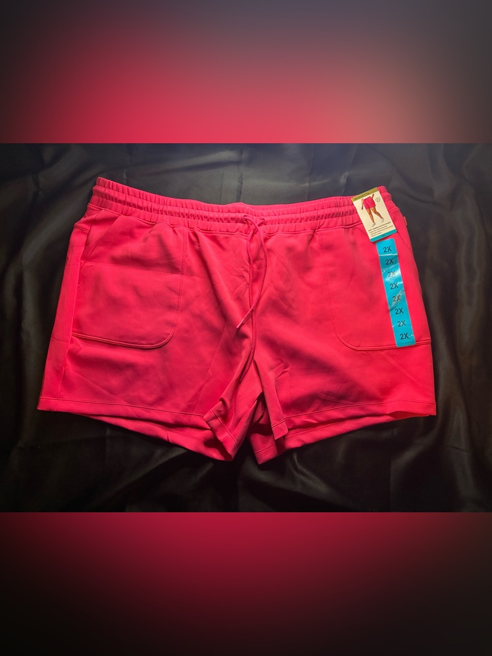 Mondetta Womens Midweight
Ribbed Scuba Shorts Raspberry Sorbet
Size 2XL NWT